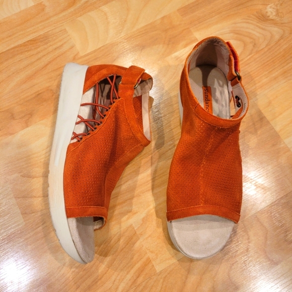 Sundance Suede Strappy Open Toe Wedge Sandal Size 38 - Picture 1 of 13